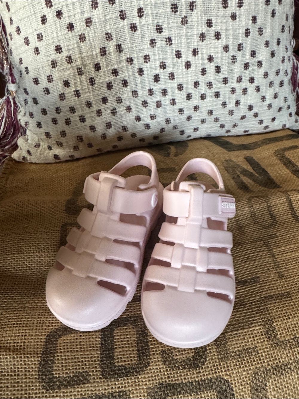 Sperry Toddler Fisherman Sandals in Pale Pink